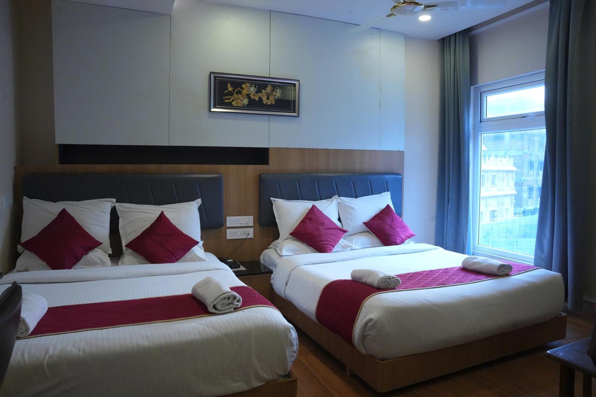 Kvp Golden Inn Tirupati Buitenkant foto