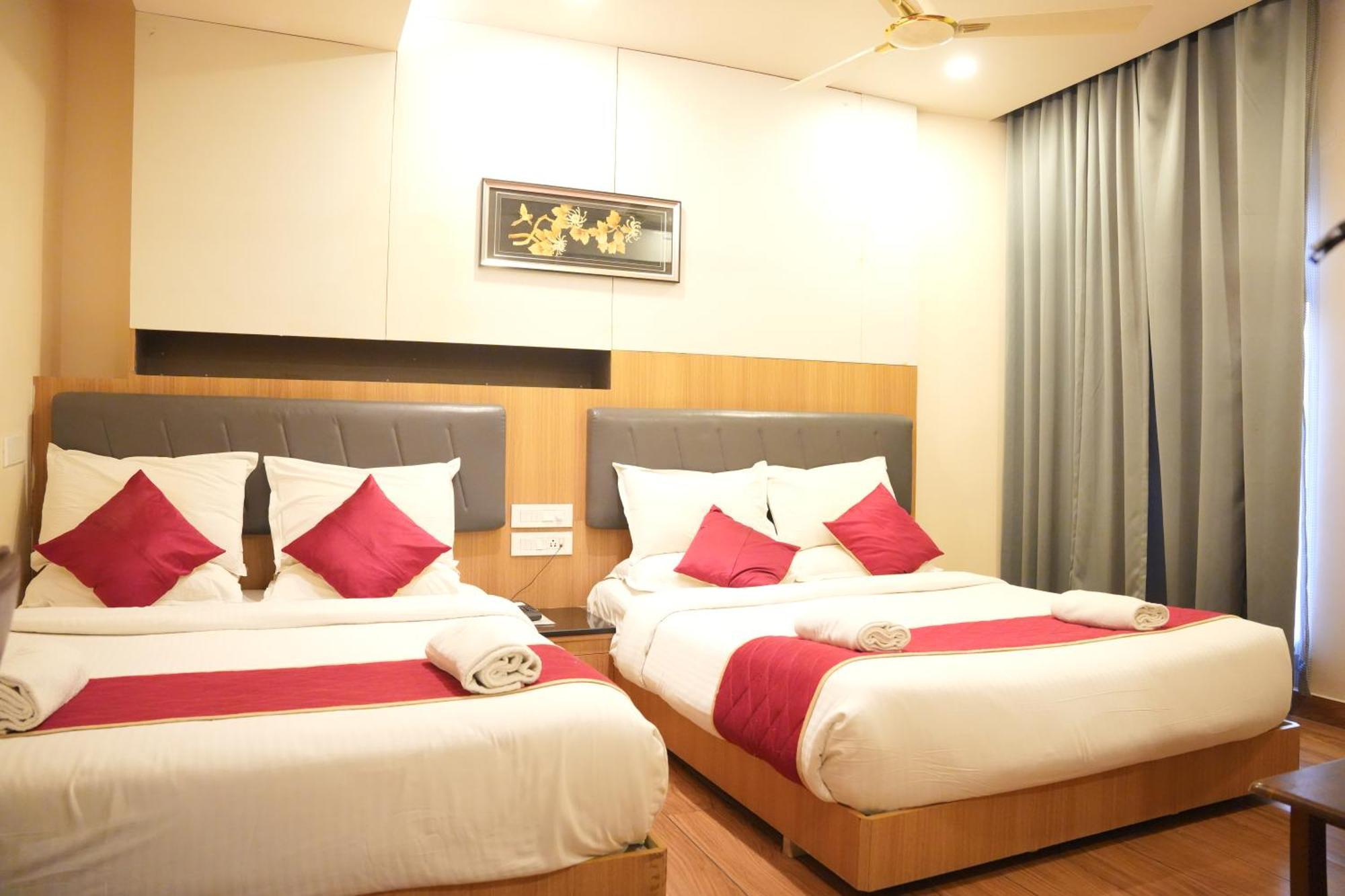 Kvp Golden Inn Tirupati Buitenkant foto