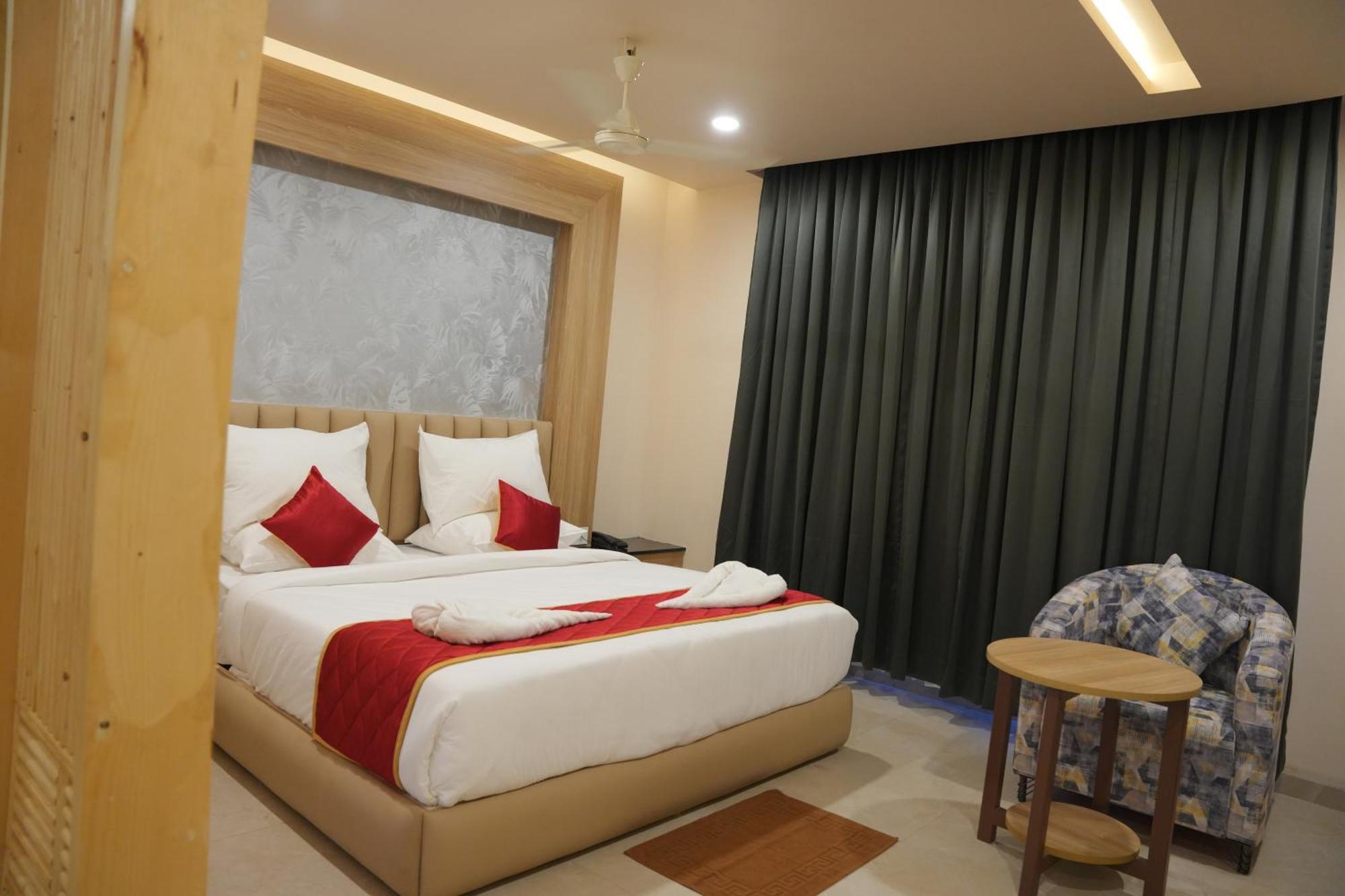 Kvp Golden Inn Tirupati Buitenkant foto